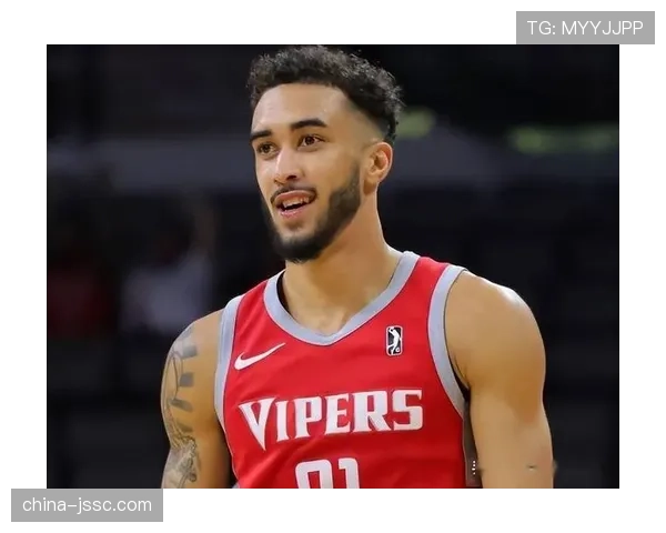 火箭新秀控卫奎因14分钟19+11 教练信任成就末节球场大脑表现